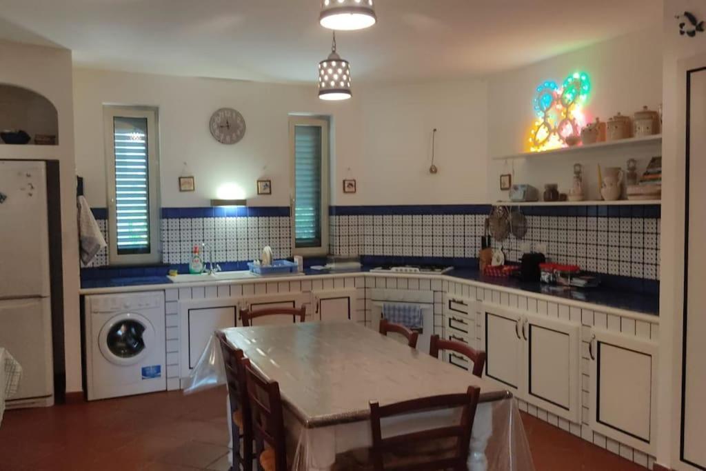 Villa Del Glicine Muro Leccese Bagian luar foto
